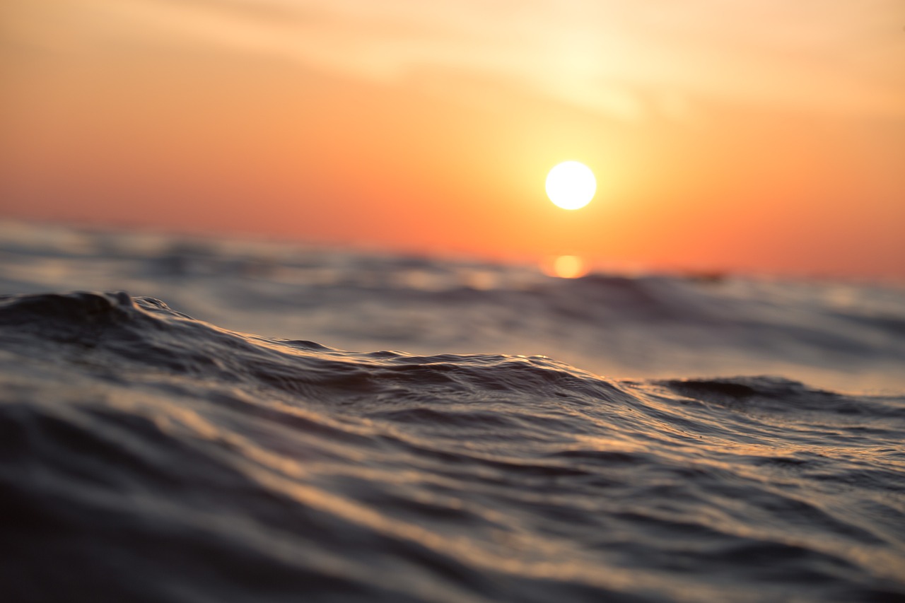 Global News | Chinese PV Industry Brief: Astronergy plans 2 GW offshore solar project